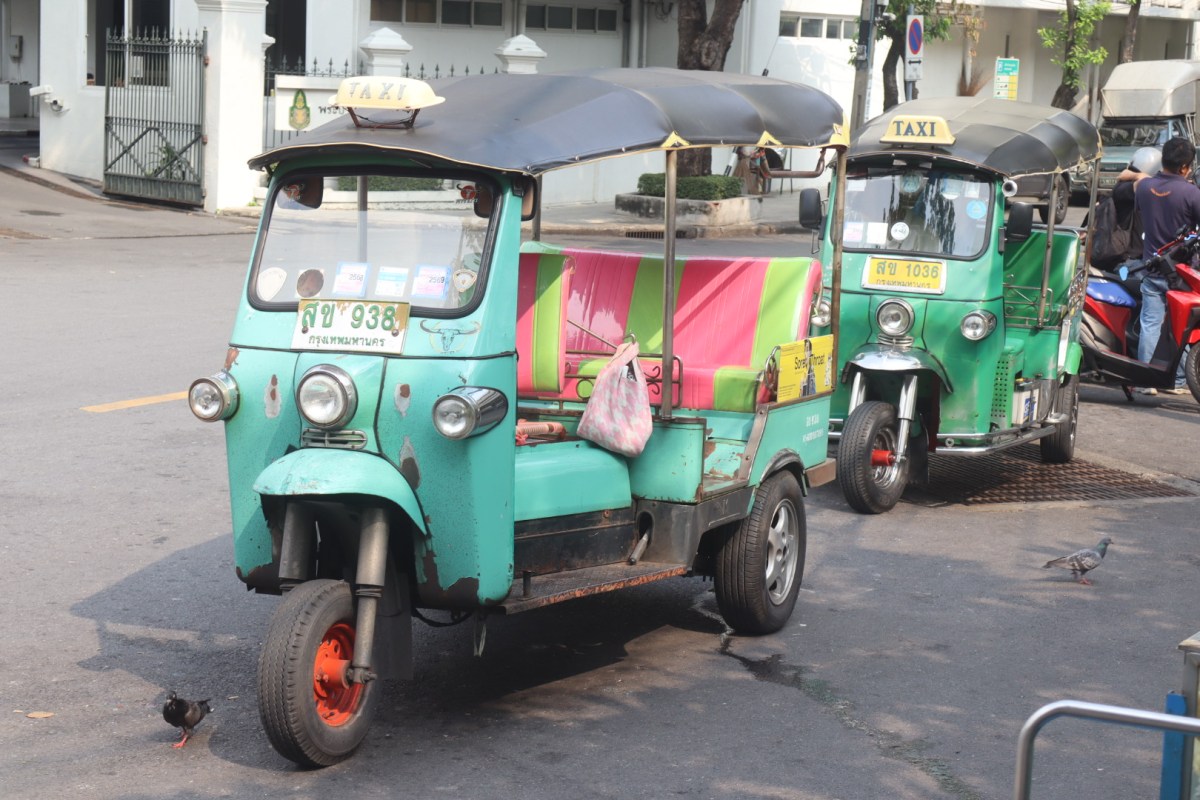 Verkehr in Bangkok: Tuk-Tuk, Skytrain oder Khlong Express&nbsp;Boot
